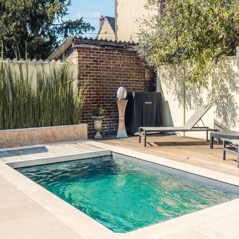 Hybridpool KP500-V mit 5x2 m Größe, PP-Innenwanne und Betonhülle